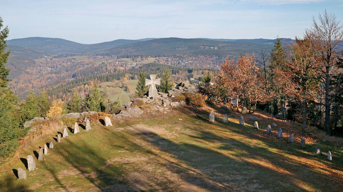 Tajemství unikátního nacistického pomníku. Je jediný v Česku